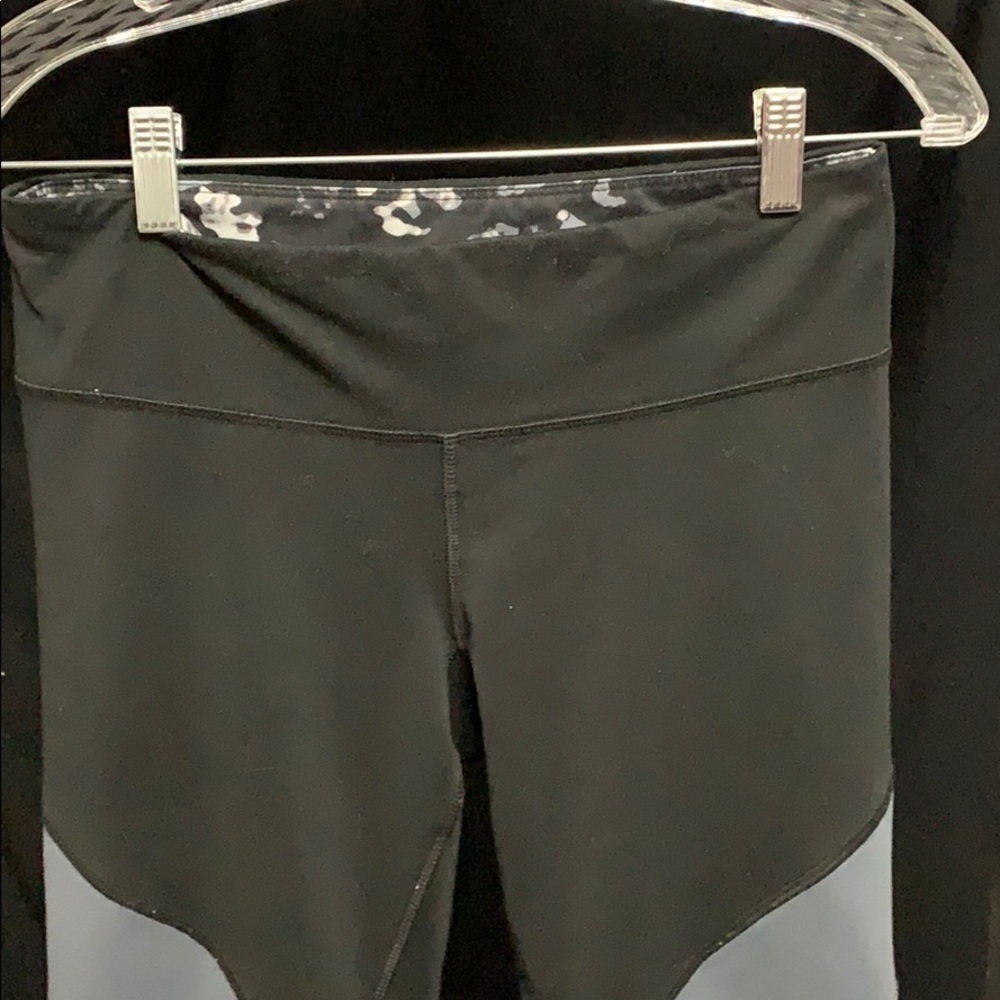 𝅺C9 by Champion exercise leggings - Picture 2 of 4